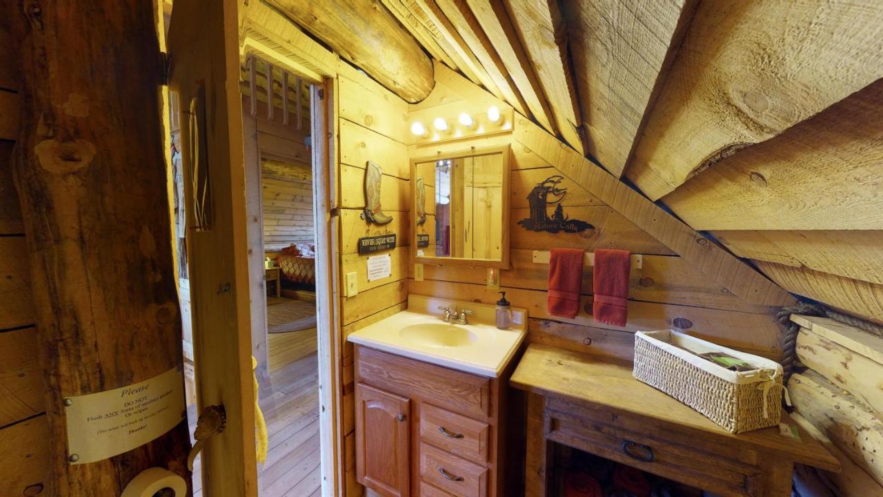 Canyon View Family Cabin, Deck, Tv Room, Games, Bbq, Campfire Monticello Exterior foto