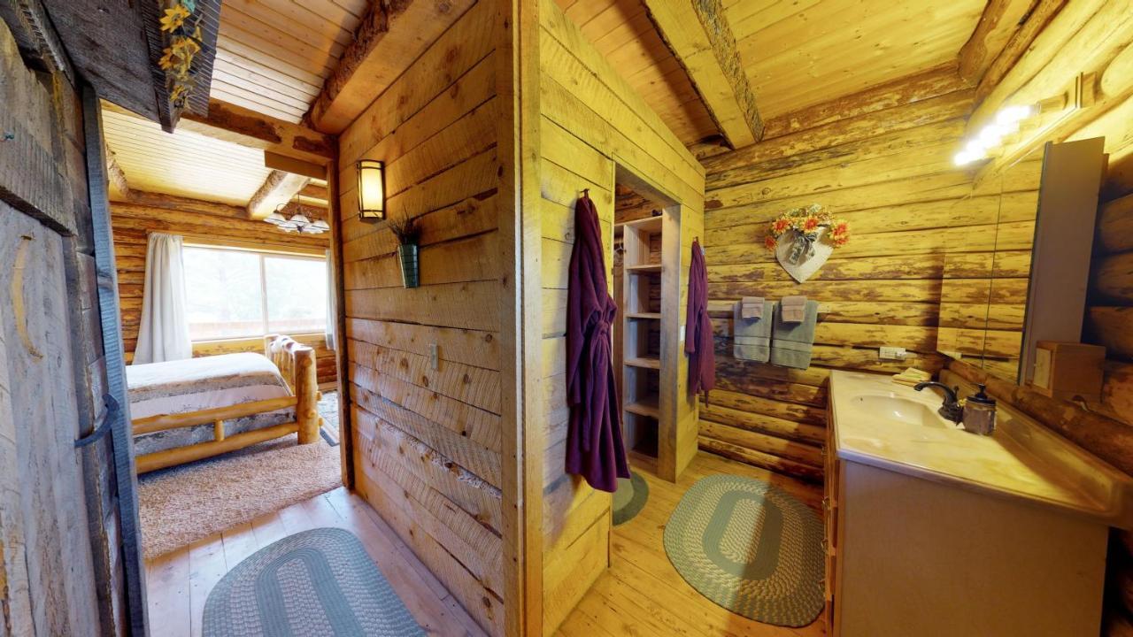 Canyon View Family Cabin, Deck, Tv Room, Games, Bbq, Campfire Monticello Exterior foto
